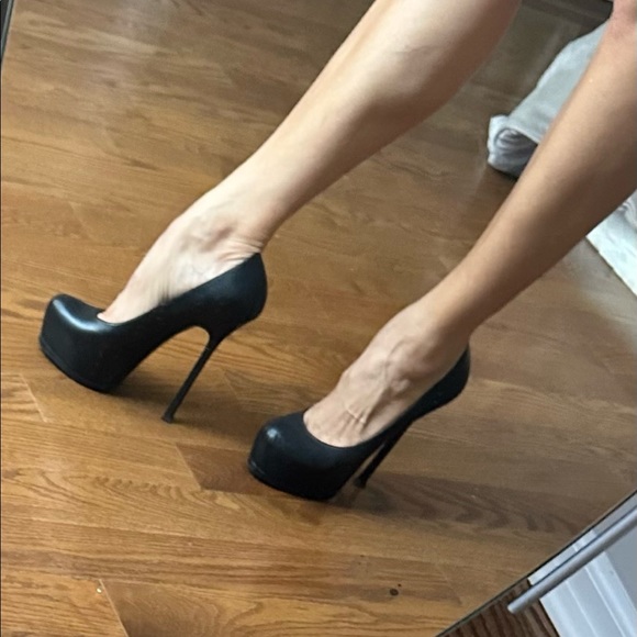 Yves Saint Laurent Shoes - YSL shoes size 9